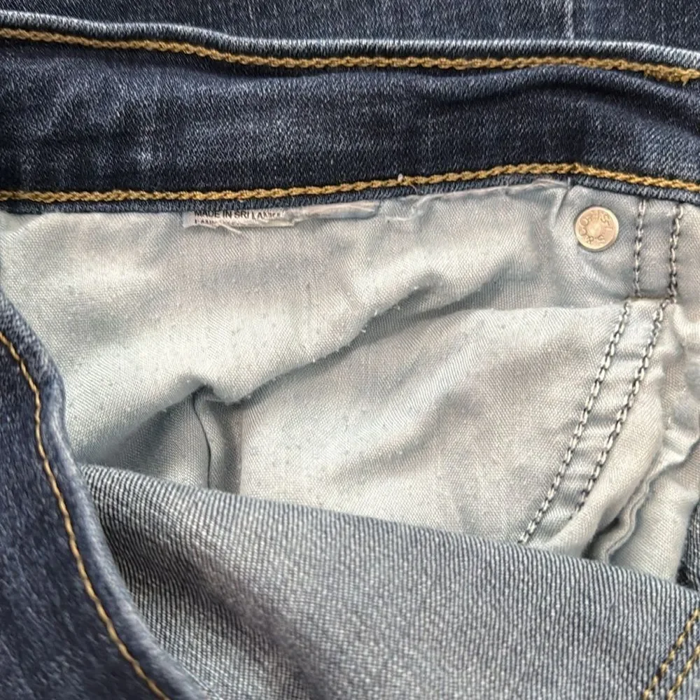 Levi’s Bootcut Jeans Size 12 Dark Wash Mid Rise Classic Stretch Denim